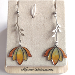 Boucles d'Oreilles Pendantes Tige de Lotus – Résine Jaune Solaire & Cuivré