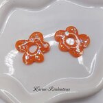 Pampilles boucles doreilles fleurs - Résine orange et paillettes2