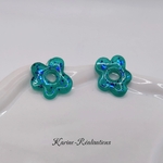 Pampilles boucles doreilles fleurs - Résine bleu turquoise et paillettes1