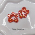 Pampilles boucles doreilles fleurs - Résine orange corail et paillettes dorées2