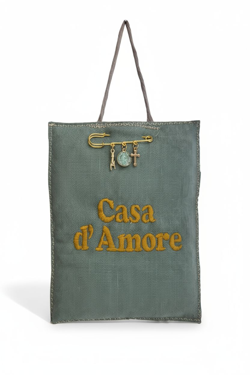casa-amore-gris