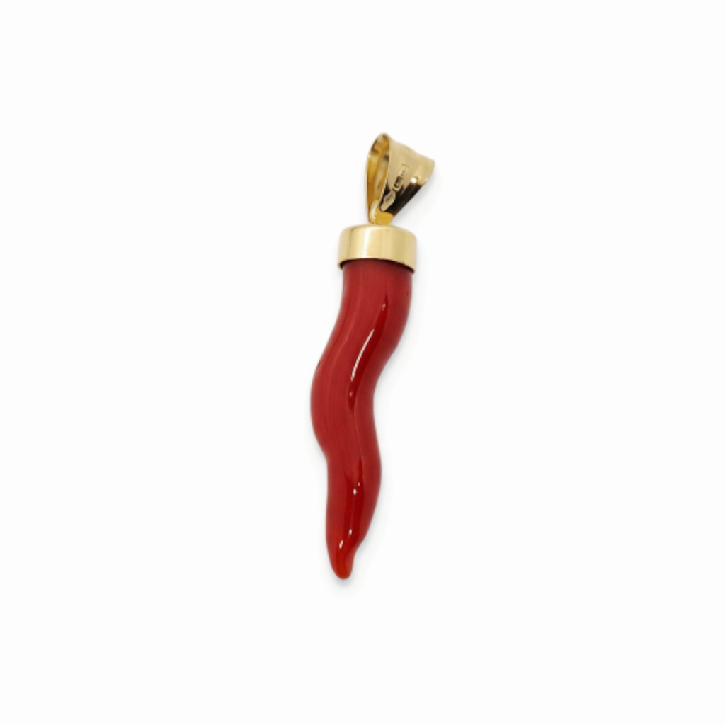 Pendentif corne d'abondance et corail en or 18 carats