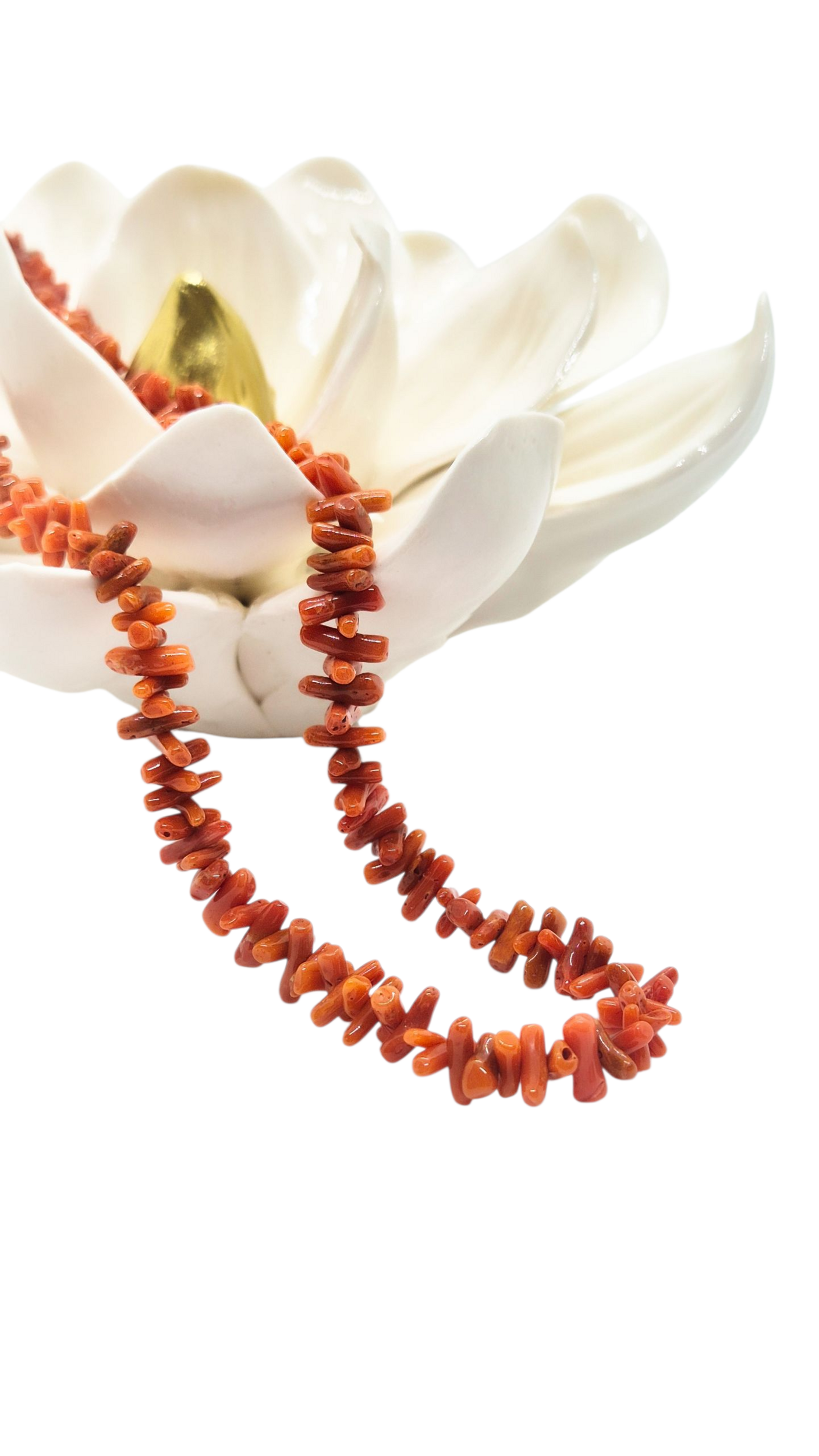 Collier pour femme en corail rouge de l'île de beauté