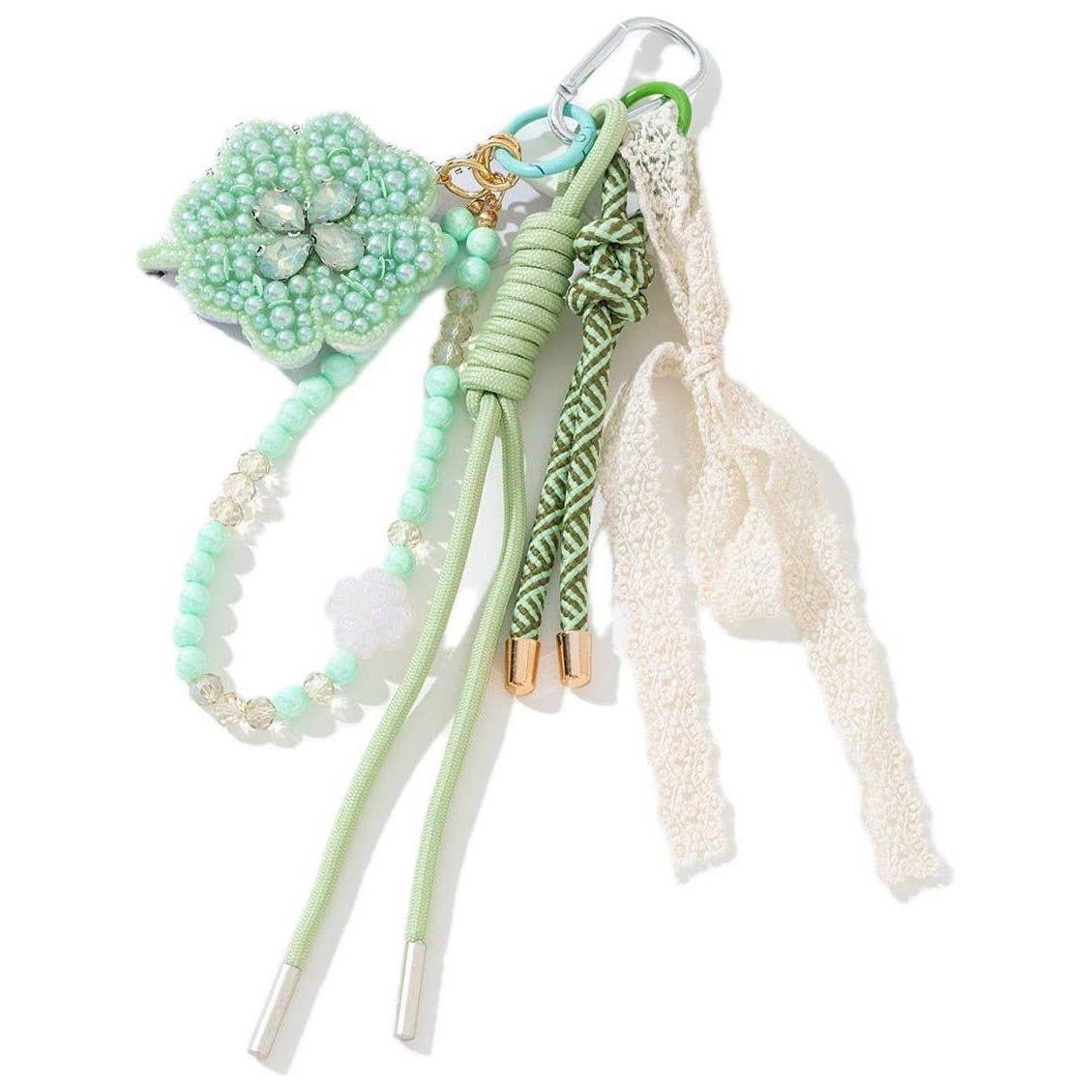 Bijou de sac fantaisie bleu ciel et vert