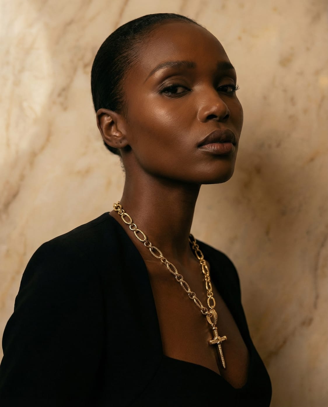 Collier Croix pour femme bijouterie la griffe dor ajaccio