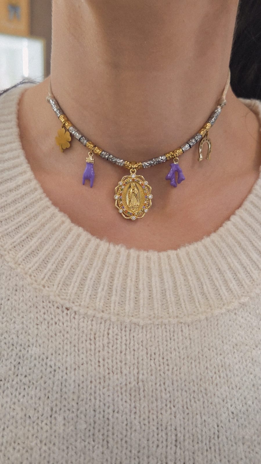collier femme grigri corse porte bonheur doré