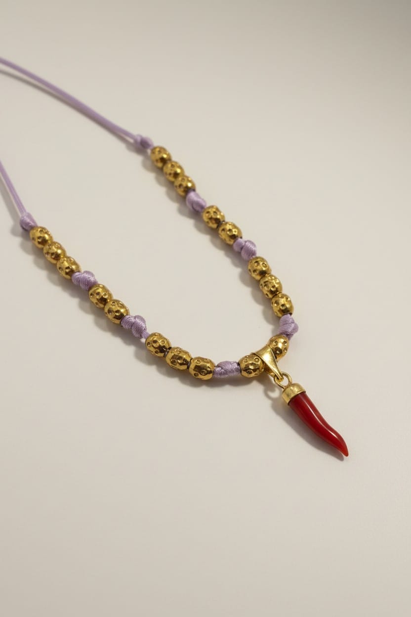 Collier enfant porte-bonheur corail rouge corse doré petit prix