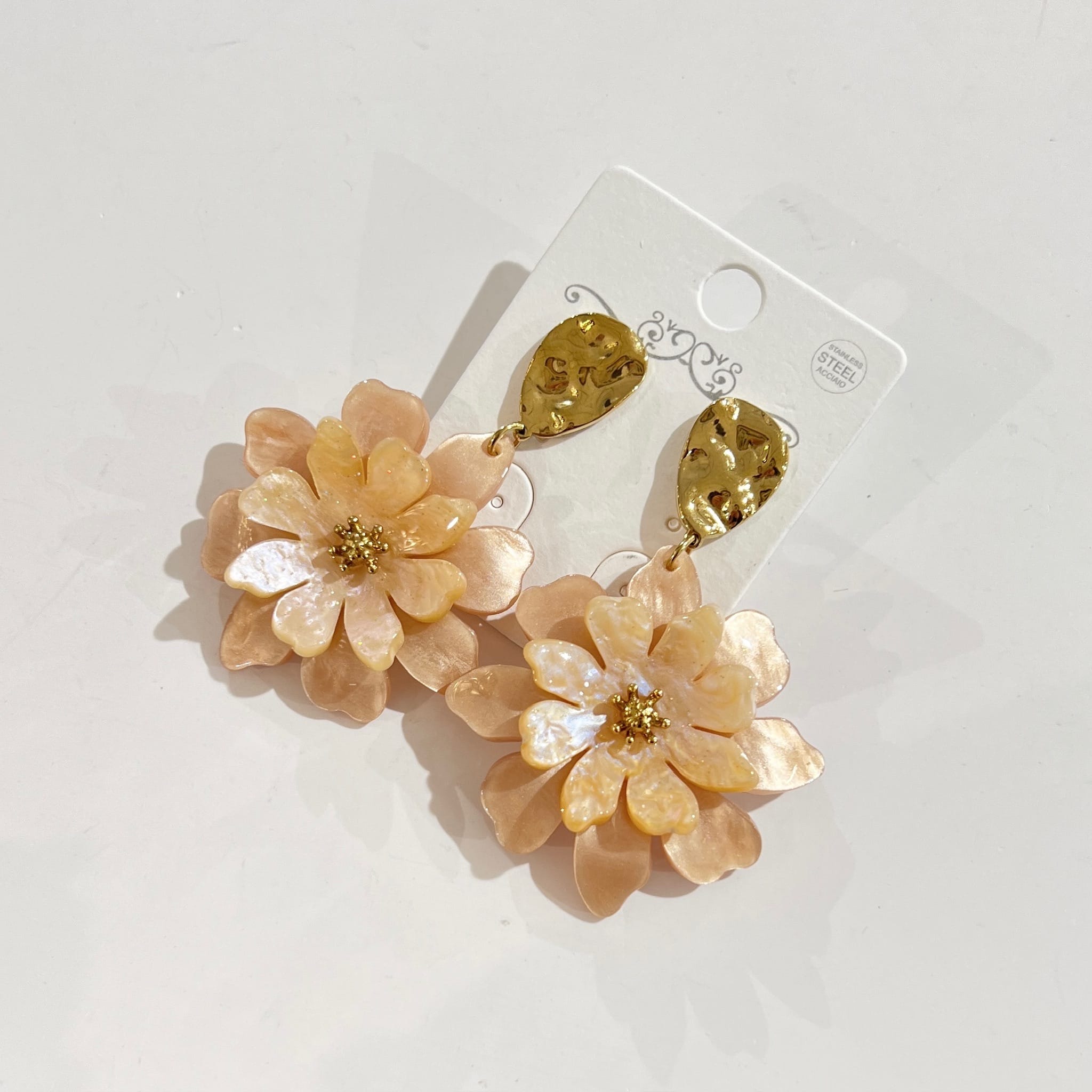 boucles d'oreilles fleurs femme crème