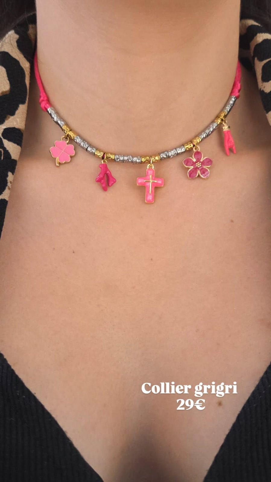 collier grigri femme croix rose