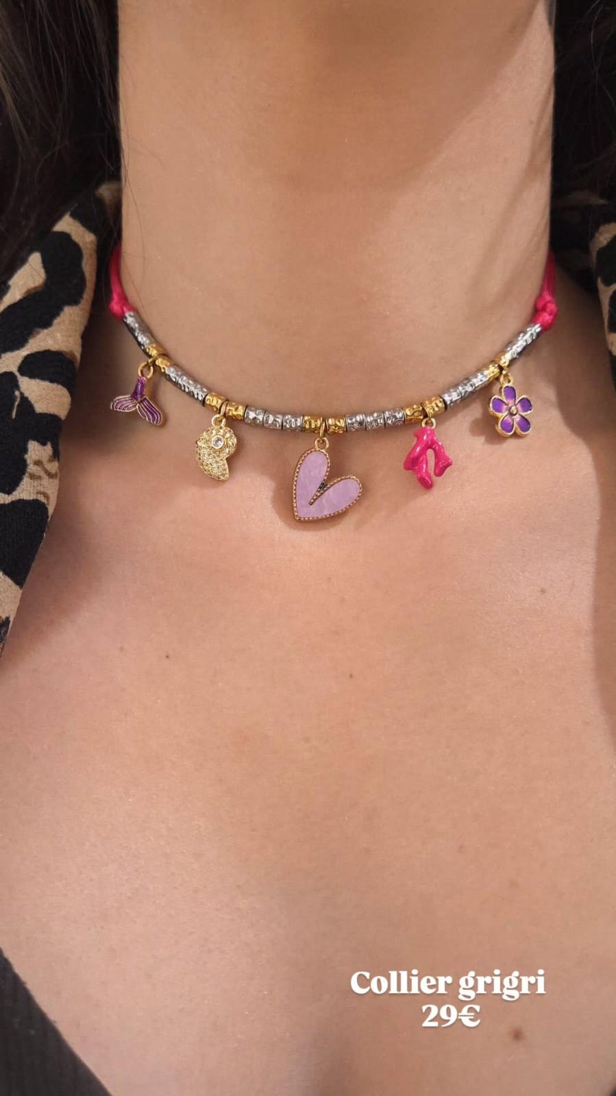 collier grigri femme rose et mauve