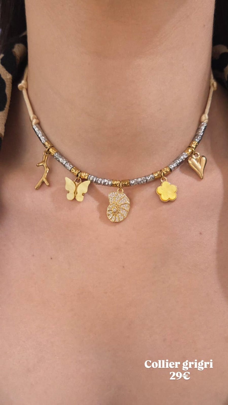 collier grigri femme idée cadeau doré