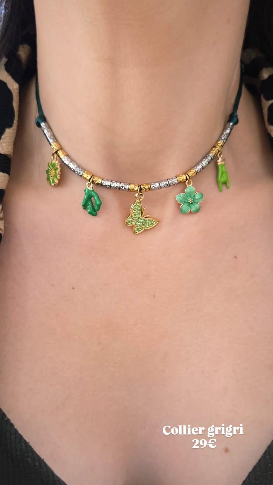 collier grigri femme chic vert
