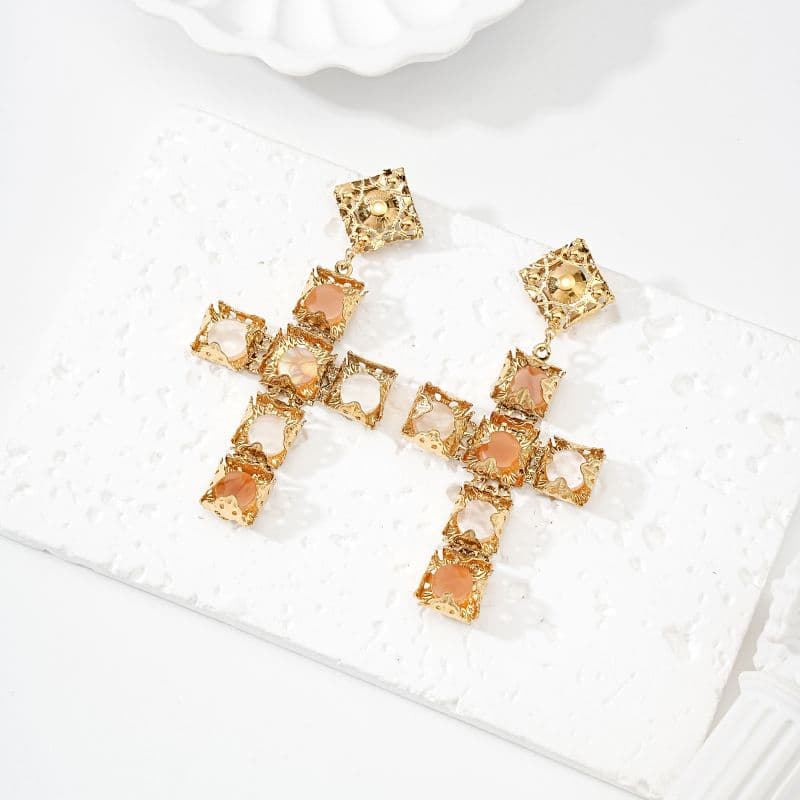 Boucles doreilles croix rose clair et cristal