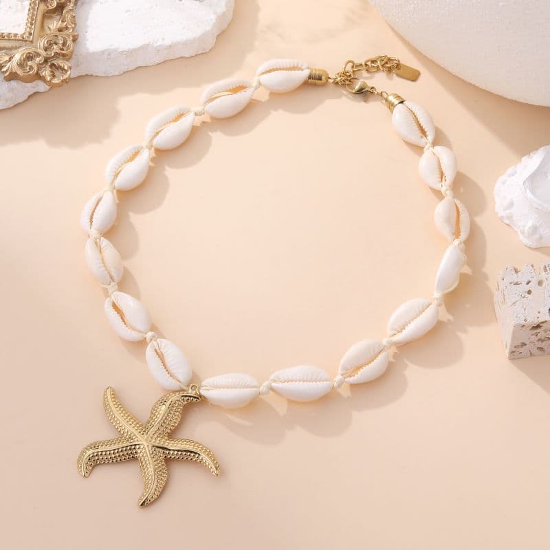 Collier femme étoile estival chic aux accents méditerranéens