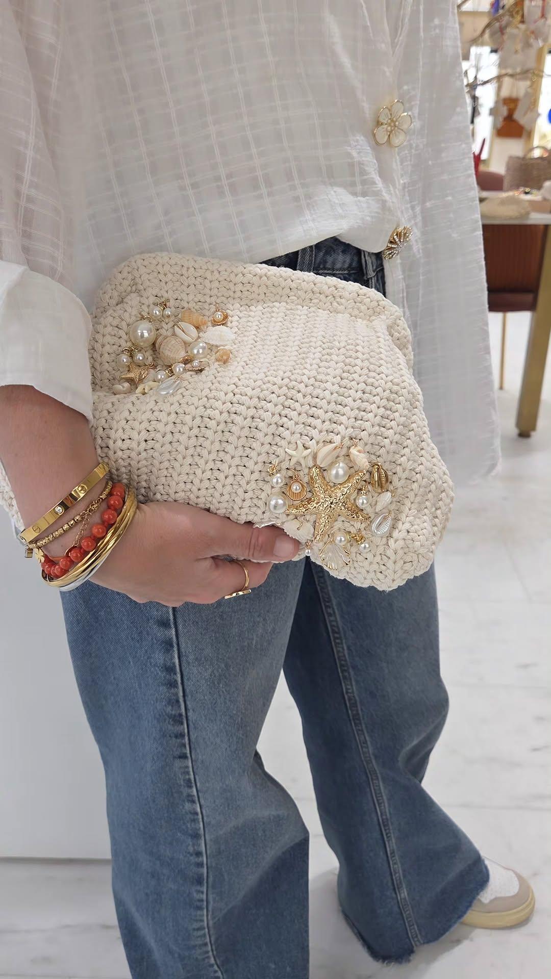 Pochette femme blanche avec Coquillages