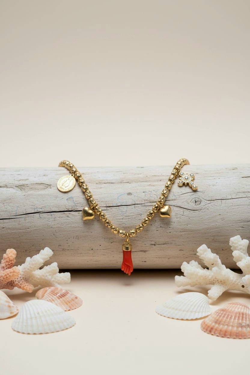 Collier femme avec corail rouge corse véritable pendentif vermeil