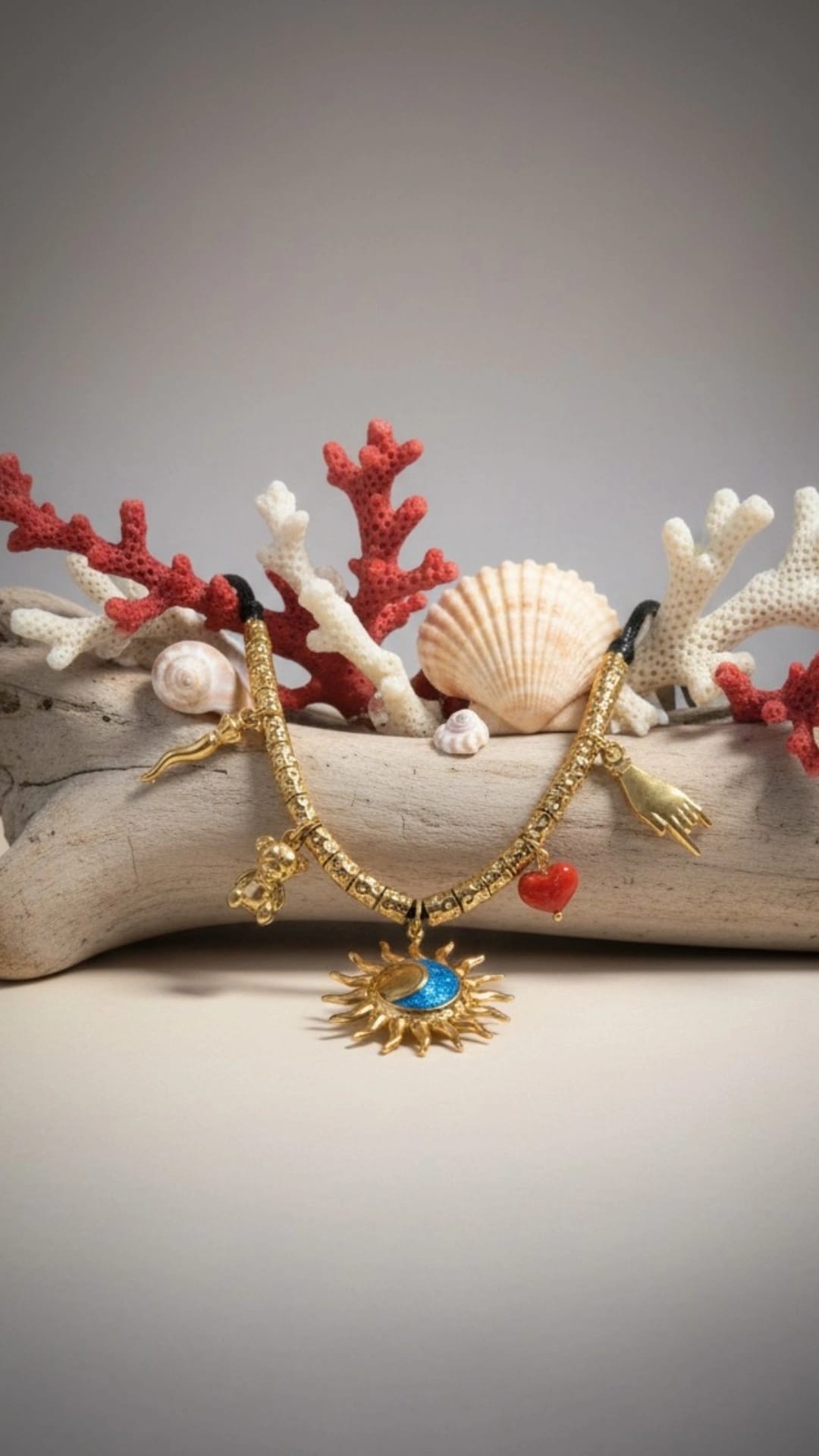 Collier femme avec Coeur en corail véritable