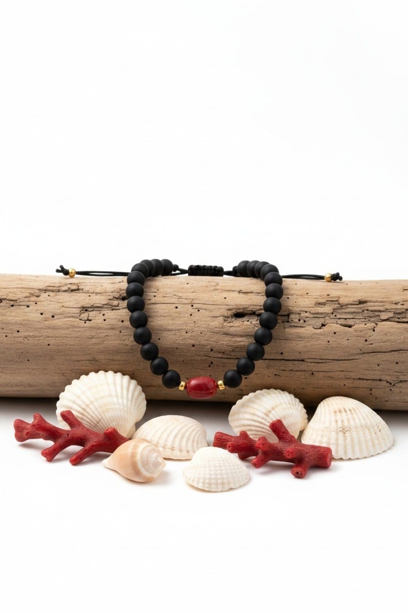Bracelet réglable corail rouge et boules noires