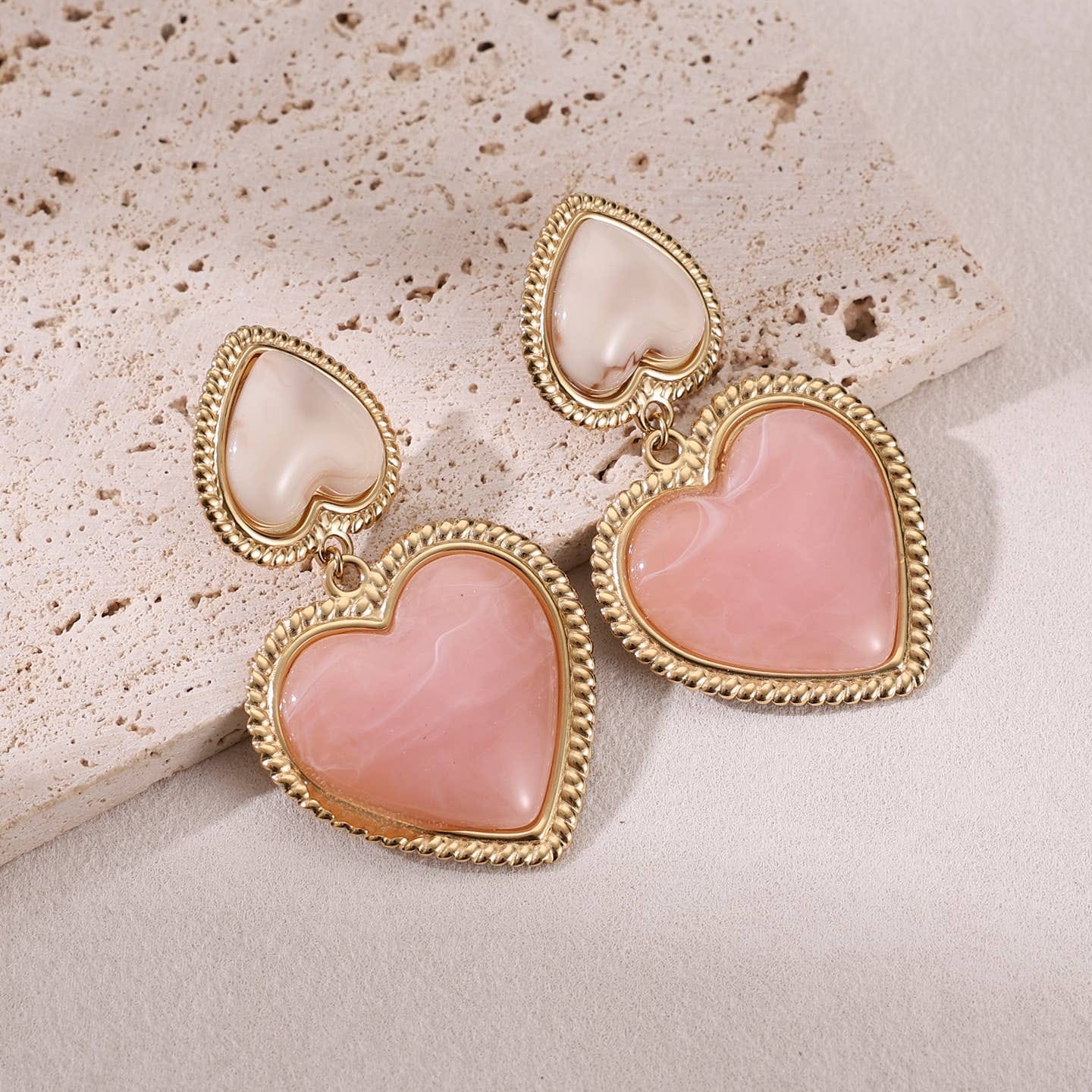 Boucles doreilles en forme de coeur roses