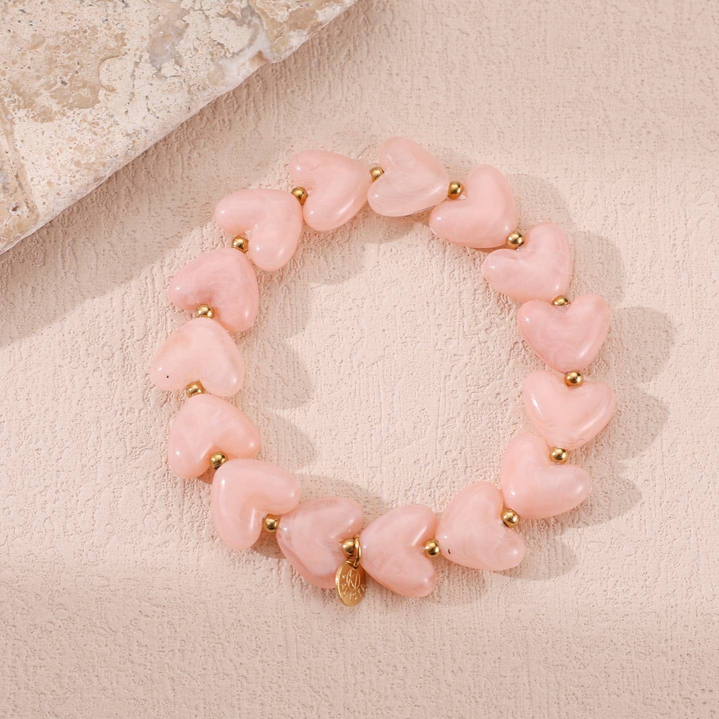 Bracelet femme en élastique &amp; perles en résine rose en forme de Coeur
