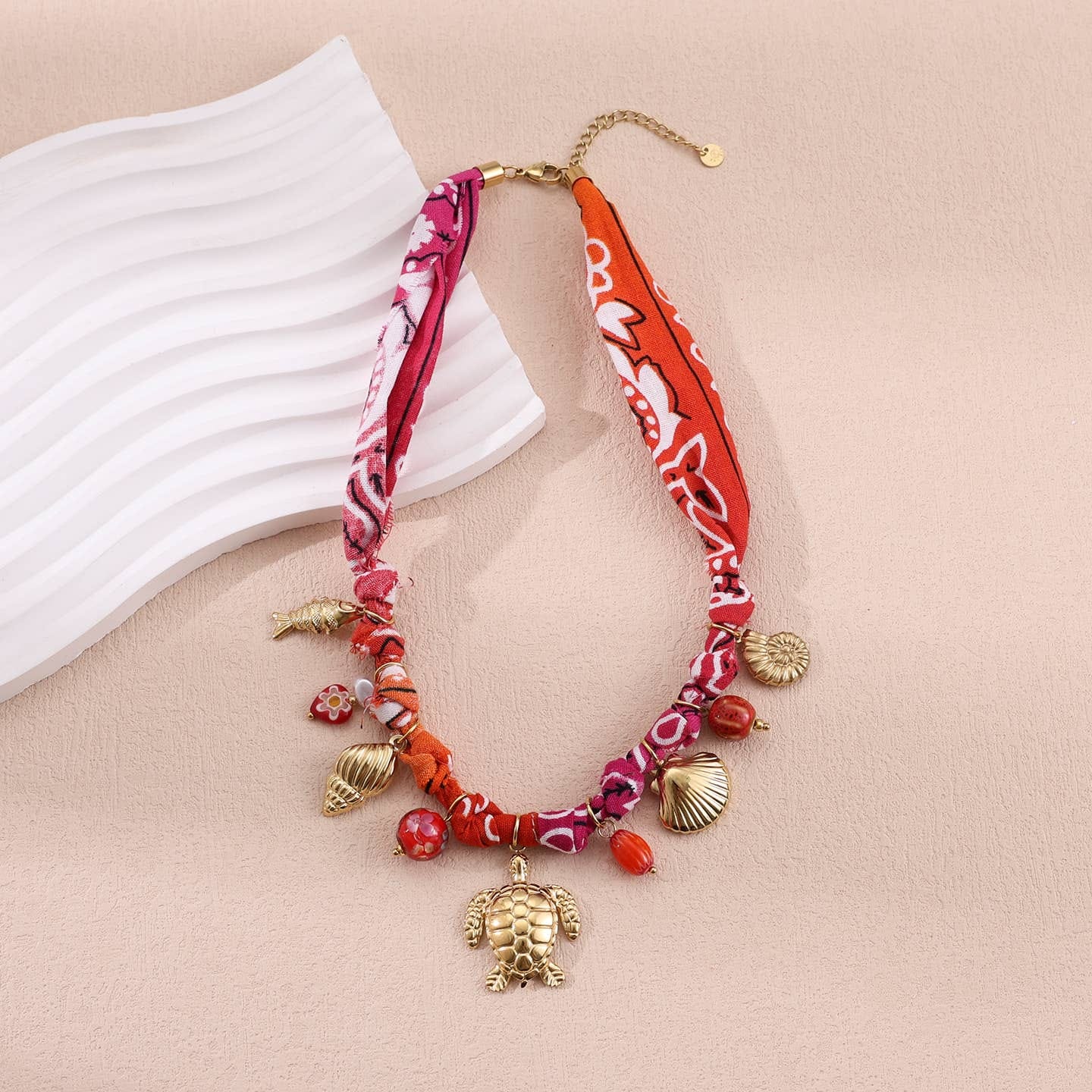 Collier orange &amp; breloque tortue dorée femme