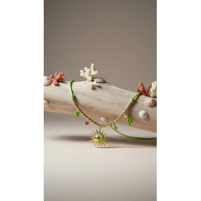 Collier femme coeur en corail vert