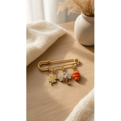 Broche corail véritable de Corse, trèfle et éléphant porte-bonheur