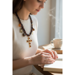 femme Collier fantaisie croix corse