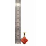 Pendentif trèfle en corail et or 18 carats
