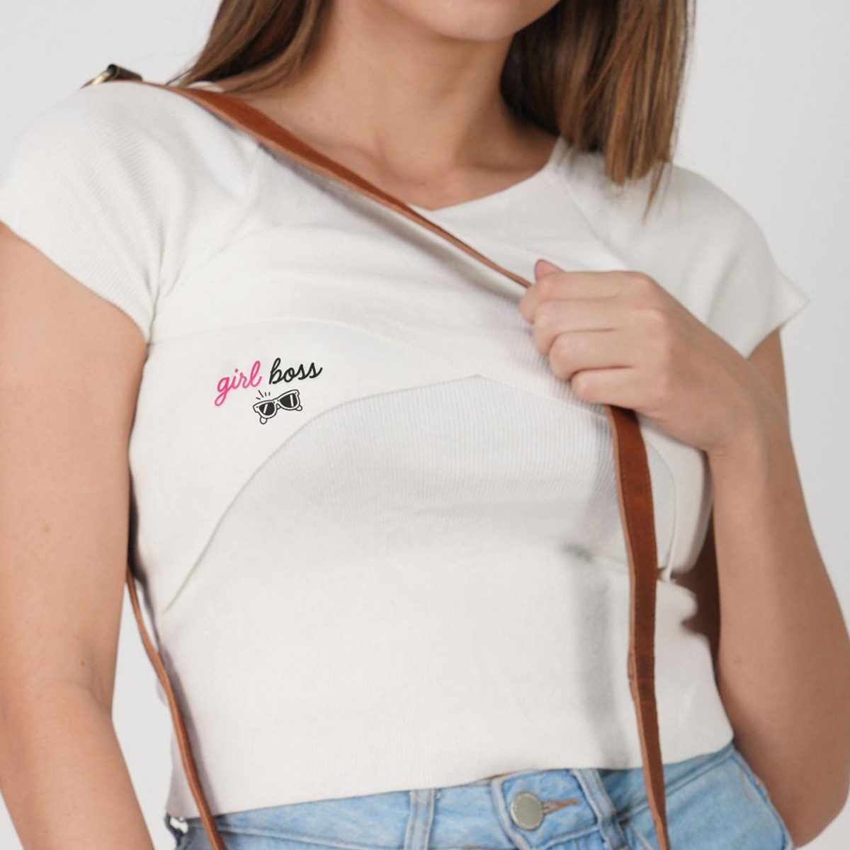 Motif à broder Girl boss lunettes de soleil kit broderie embroidery Needle pop02