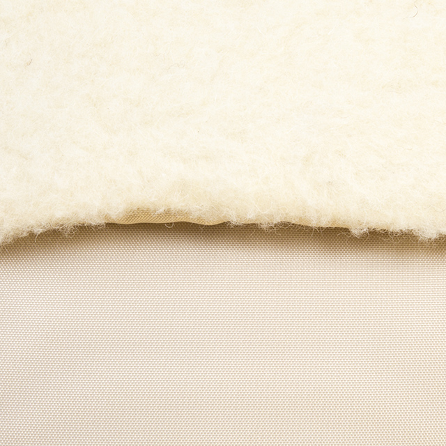 Chancelière poussette Womar S6 en laine de mouton beige clair