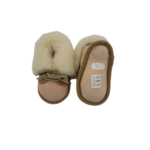 Chaussons bébé en peau de mouton beige photo 2