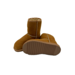 bottes peau de mouton enfant_6941 avec arrière-plan supprimé