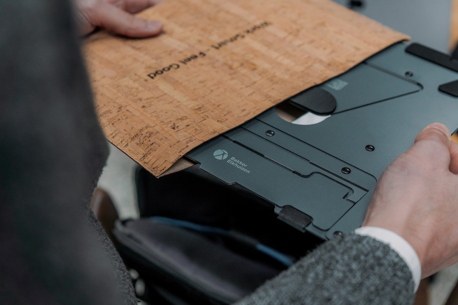 BakkerElkhuizen-ergo-q-160-laptop-stands-1697184547-5