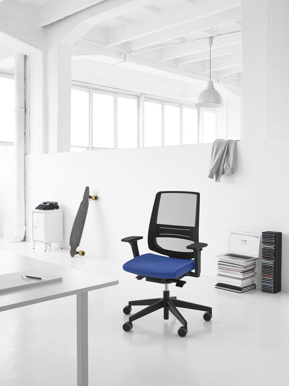 BakkerElkhuizen-profim-lightup-250sl-ergonomic-office-chairs-1697184550-8