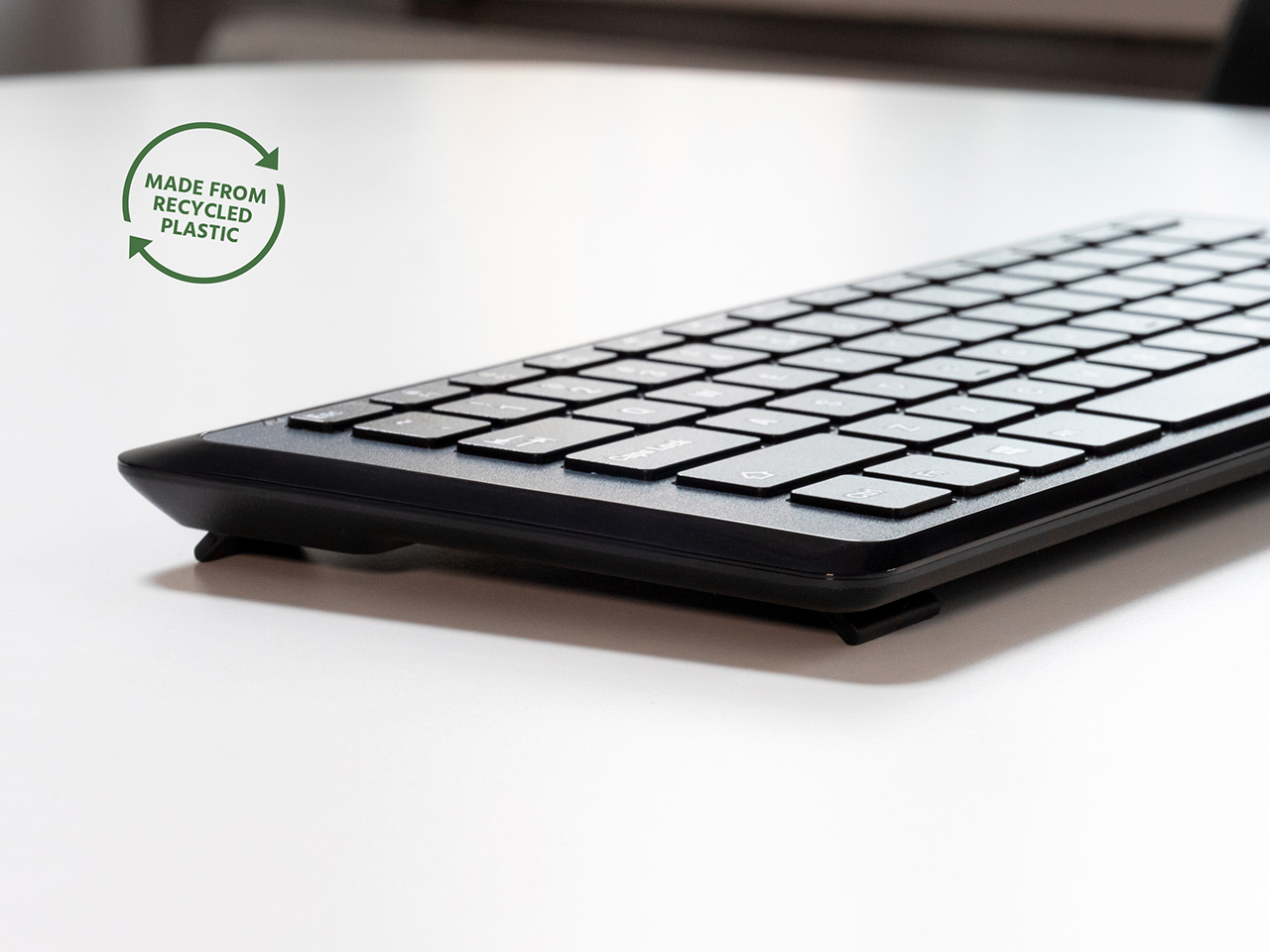 clavier-ergonomique-compact-type-mini-vu-de-près