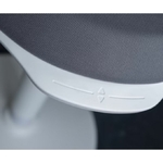 tabouret-ergonomique-ergo-boost-vu-de-pres
