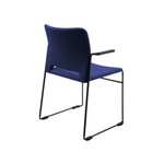chaise-visiteur-visit-lite-bleu-rembourré-avec-accoudoirs-vue-de-derrière