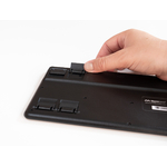 clavier-compact-type-midi-recycle-vu-des-pieds
