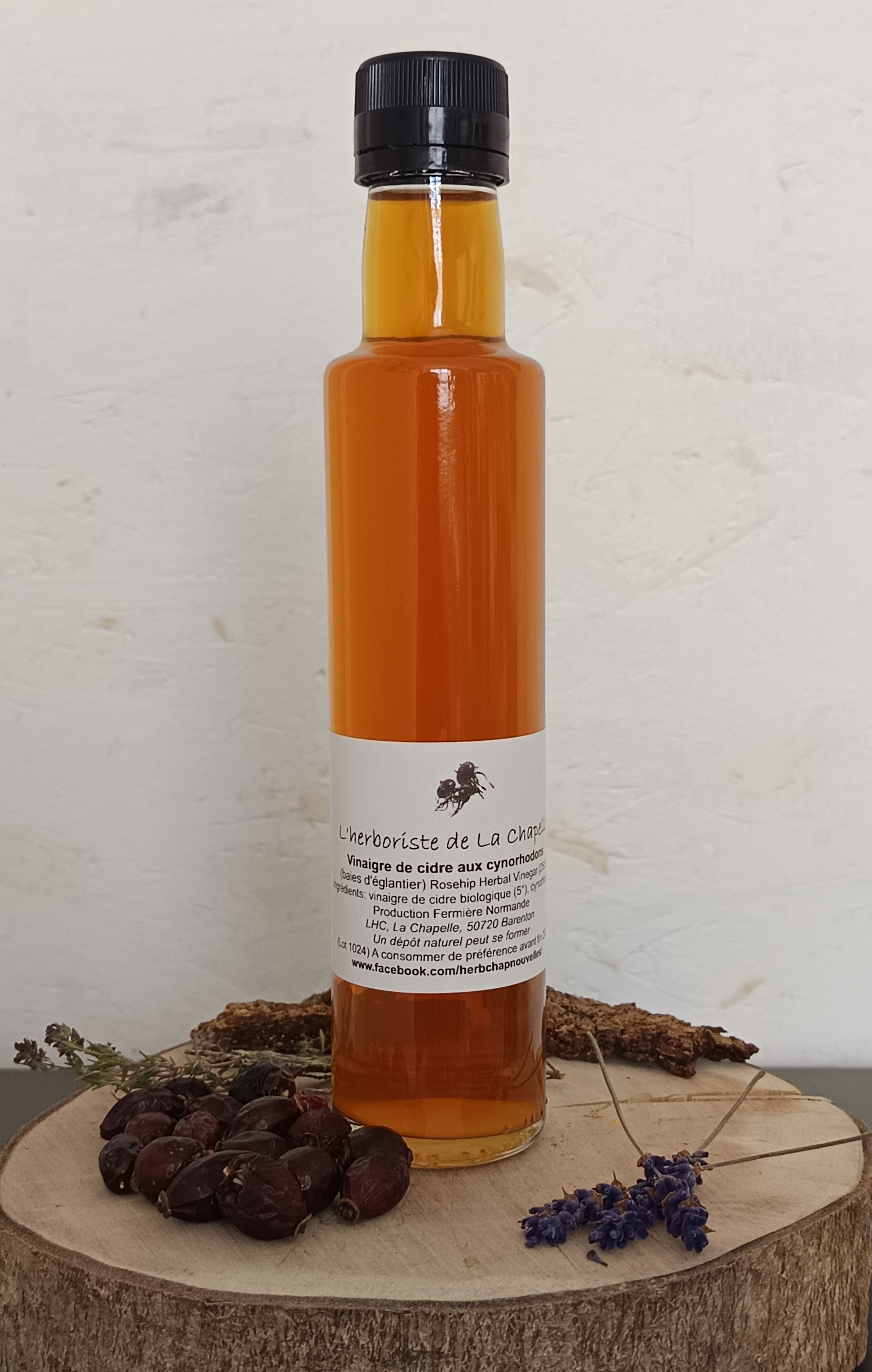 AR00006-2 - Vinaigre de cidre aux cynorrhodons