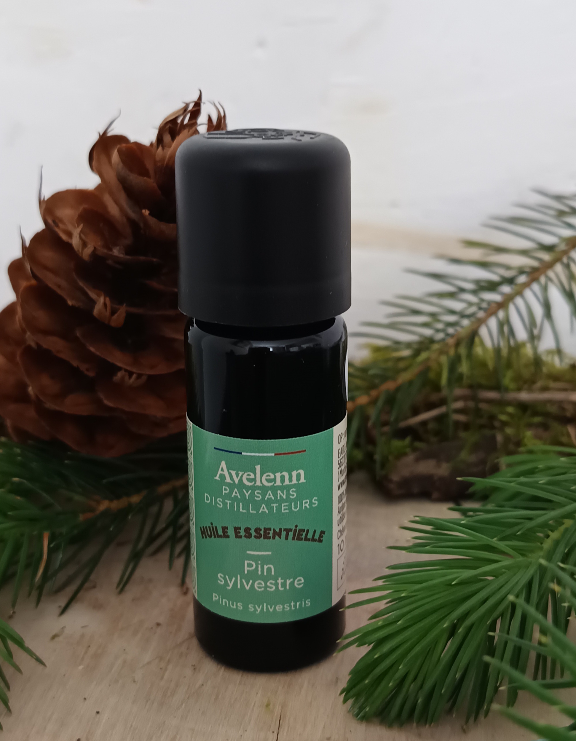 HE28-01 - HE Pin Sylvestre 10 ml