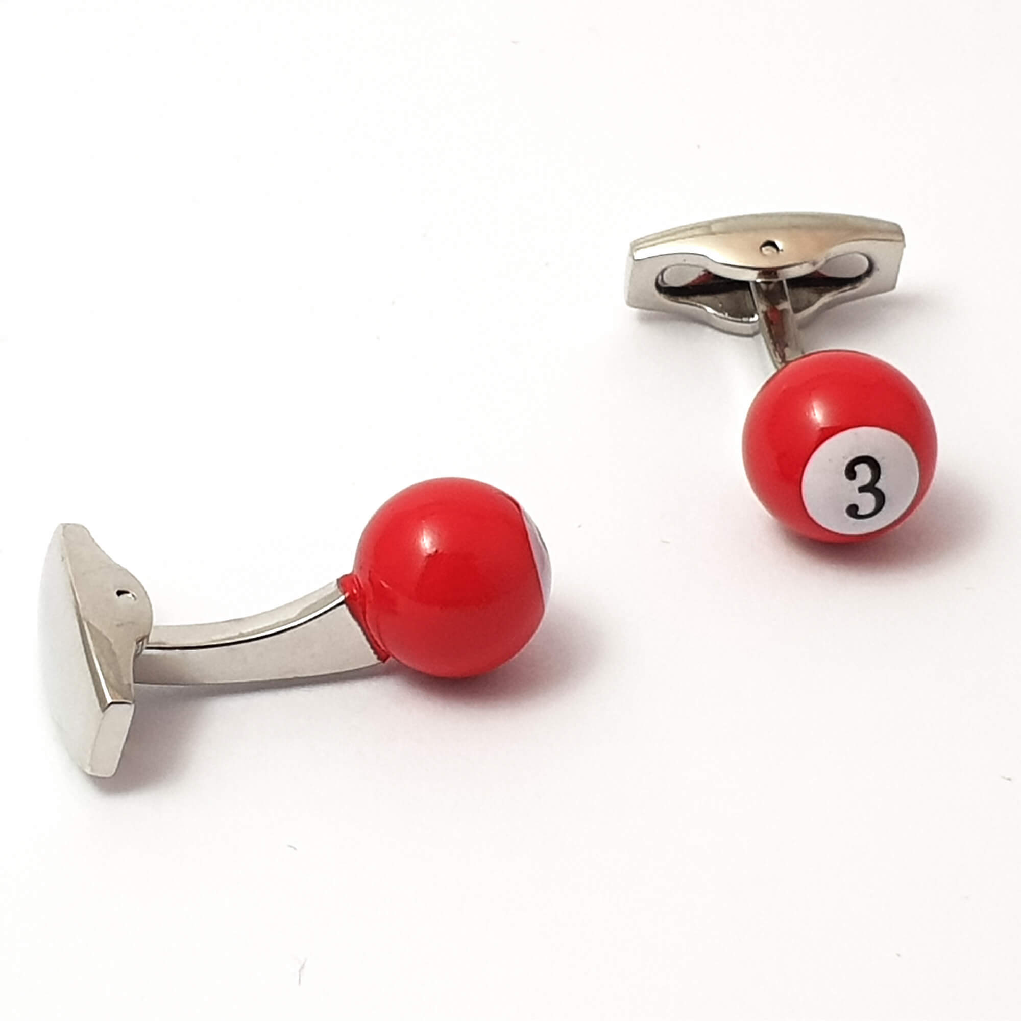 03-bille-de-billard-rouge-numero-trois-vue-droite