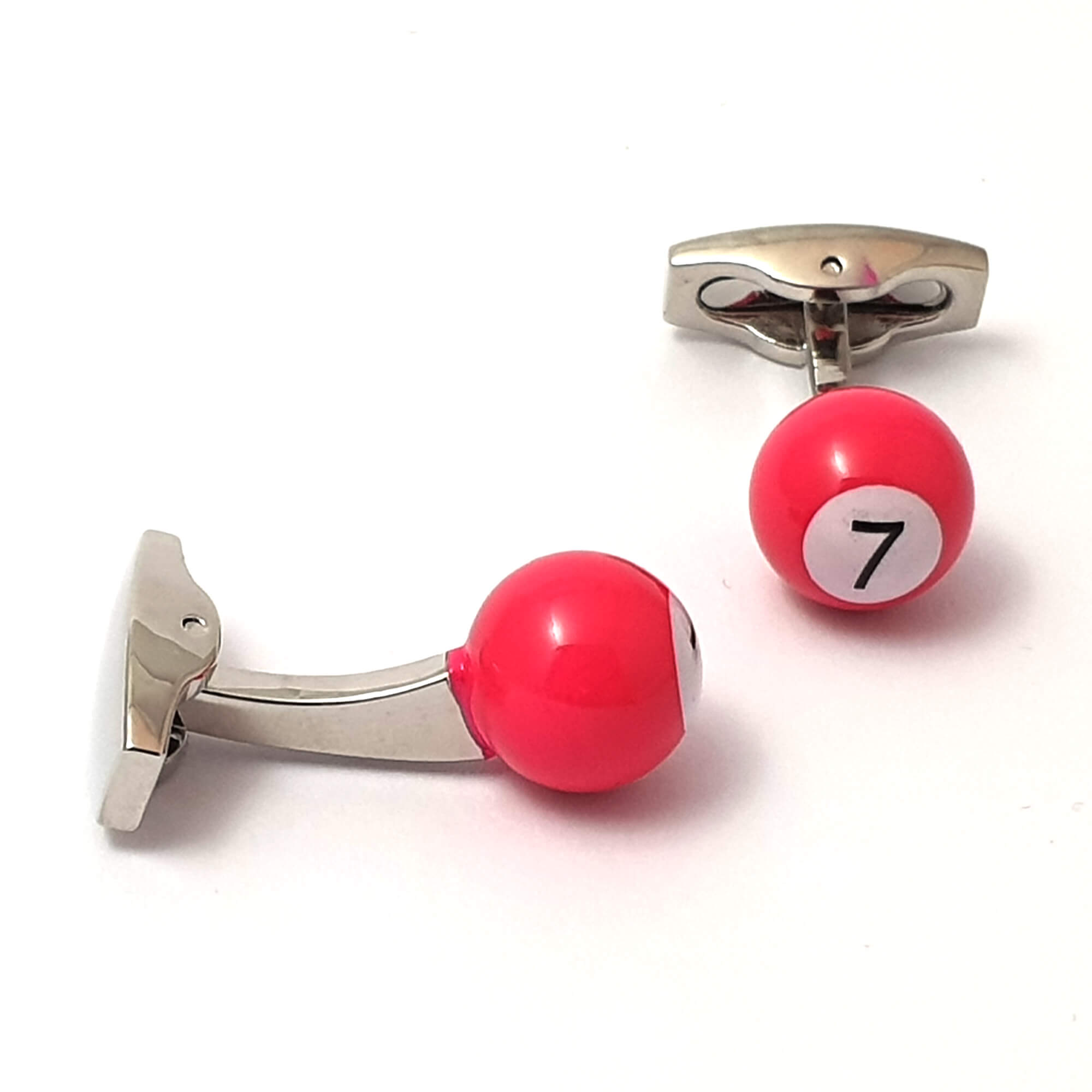 03-bille-de-billard-rose-numero-sept-vue-droite