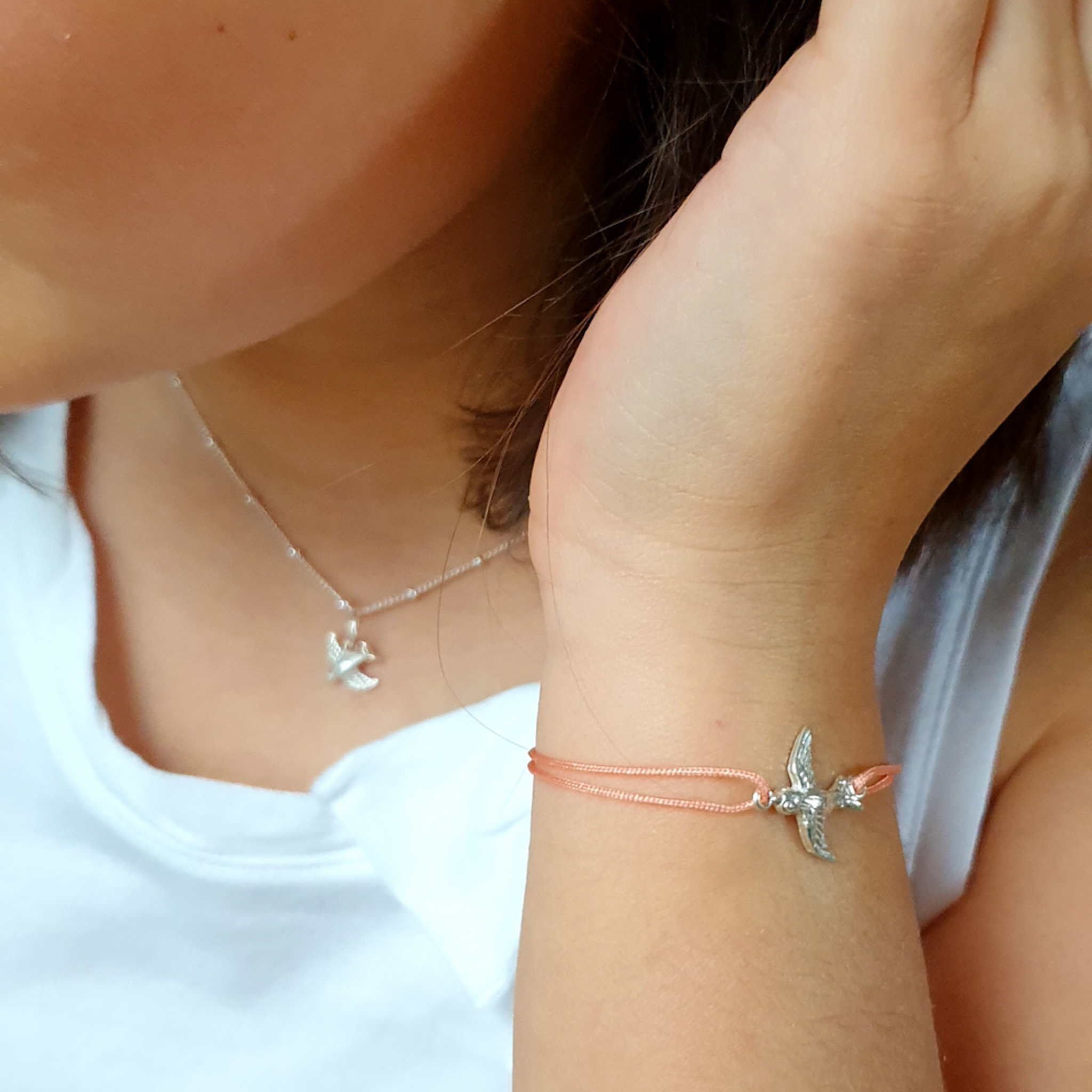 collier et bracelet argent cadeau religieux signe de paix colombe