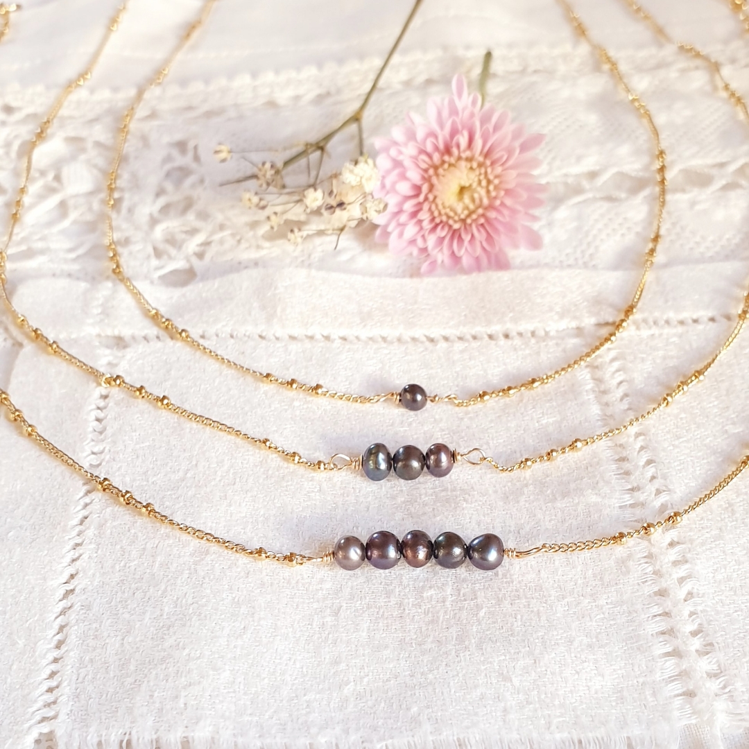collier nacre grise perles personnalise pour maman