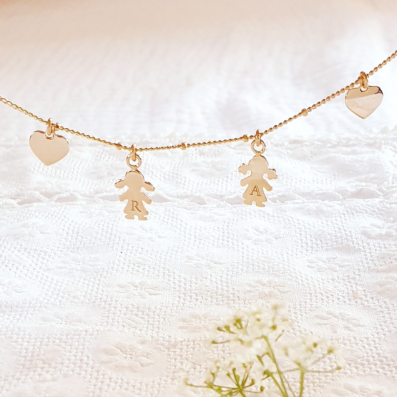 collier personnalise medailles initiale maman mamie
