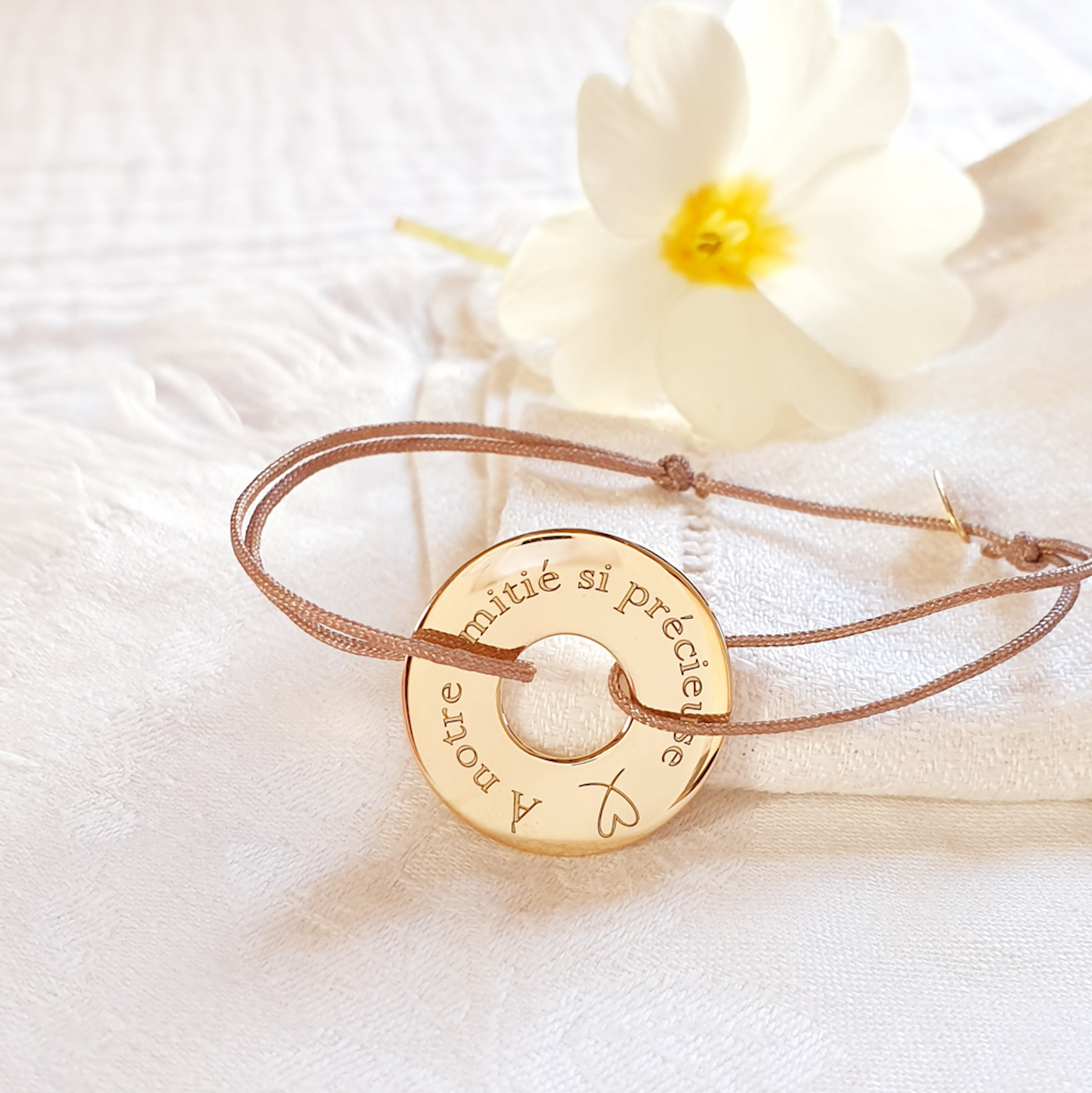 bracelet cible cordon amitie precieuse