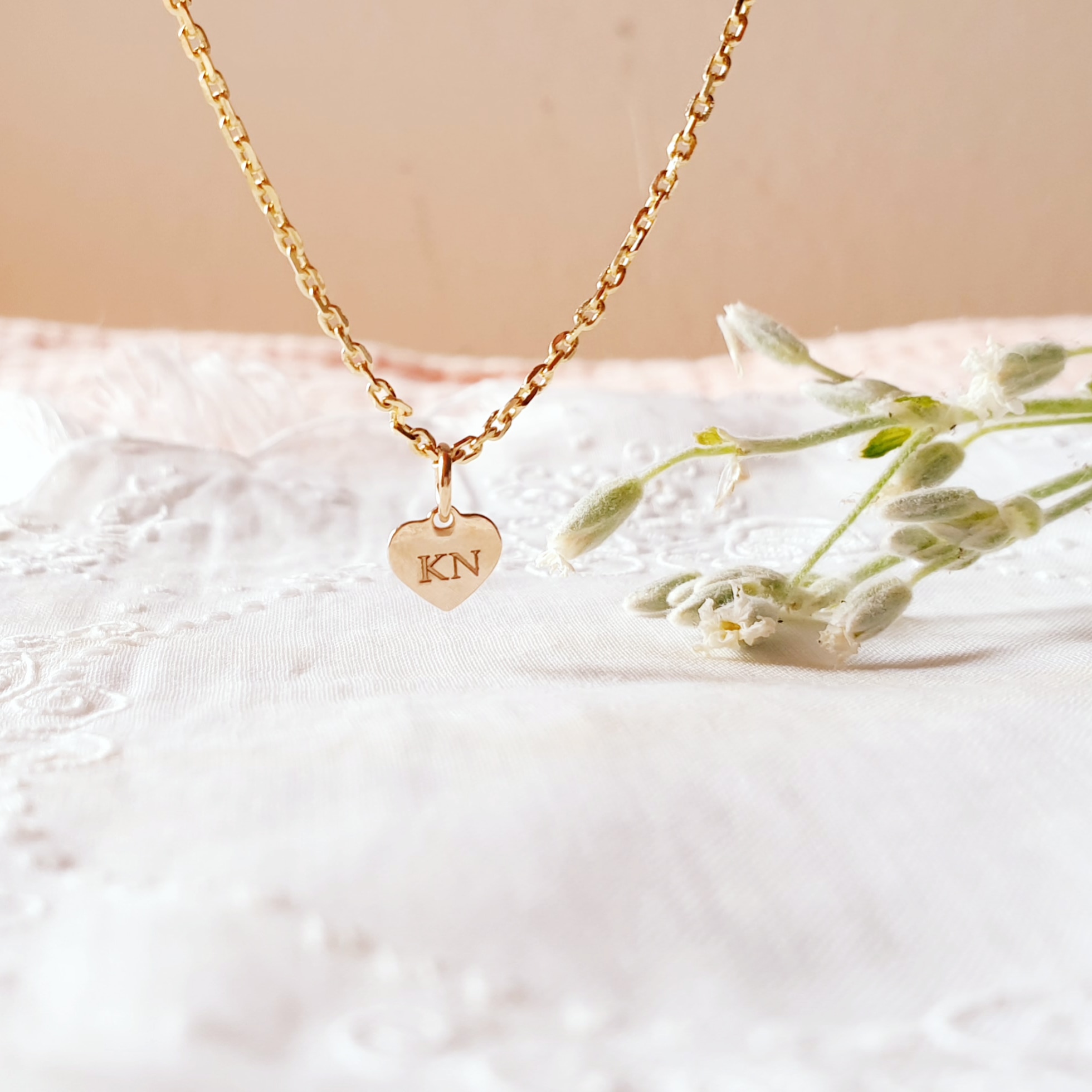 collier personnalise initiales mini coeur fille