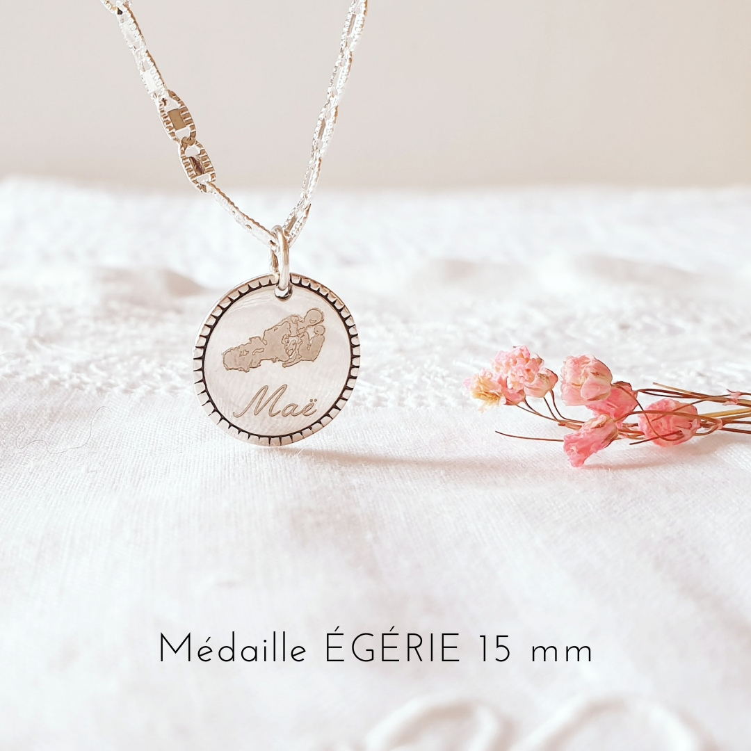 bijou naissance avec empreinte et prenom