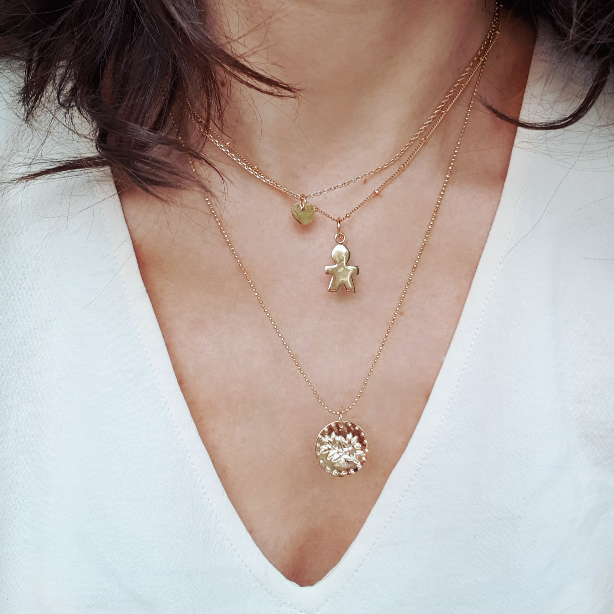 collier personnalise femme enfant a graver medaille laurier